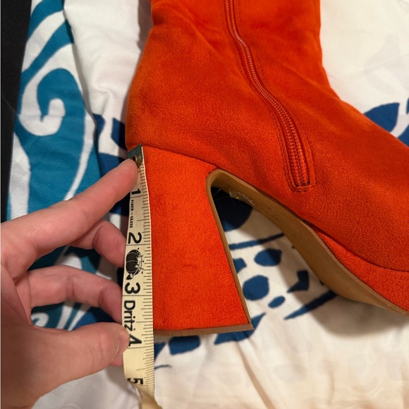 Orange suede go go boots - Picture 3 of 5